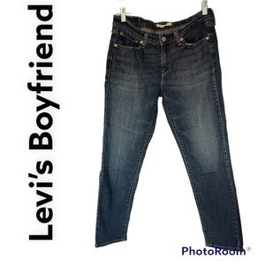 Levi’s Dark blue mid rise Boyfriend jeans straight leg acid washed  size 27